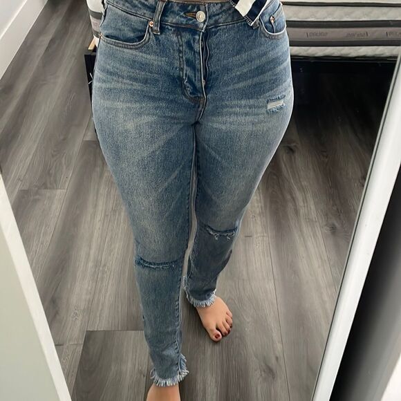 Size 7 high waisted ripped jeans - Picture 1 of 2
